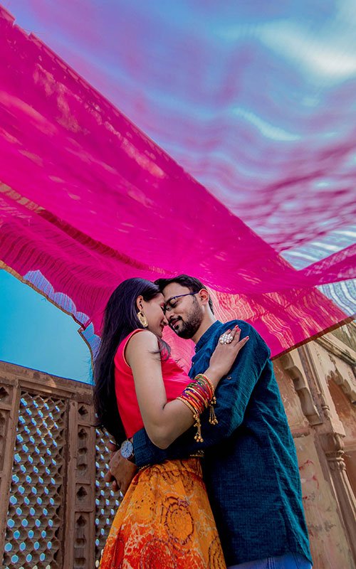 pre wedding photographer kanpur