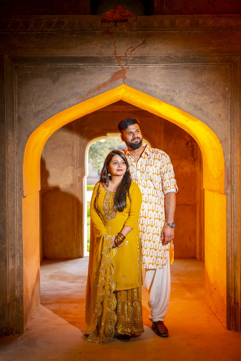 pre wedding photographer  kanpur
